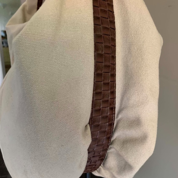 Japan made beige color hobo bag - Picture 6 of 8